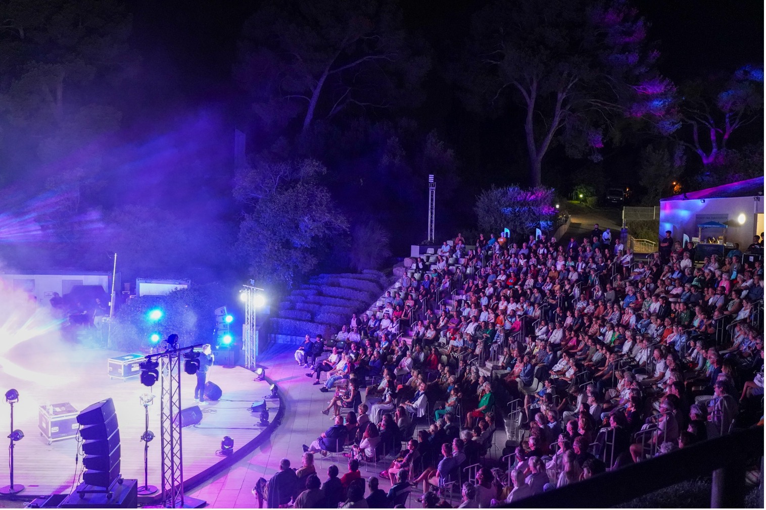 &copy;clair val festival.jpg (449 KB)