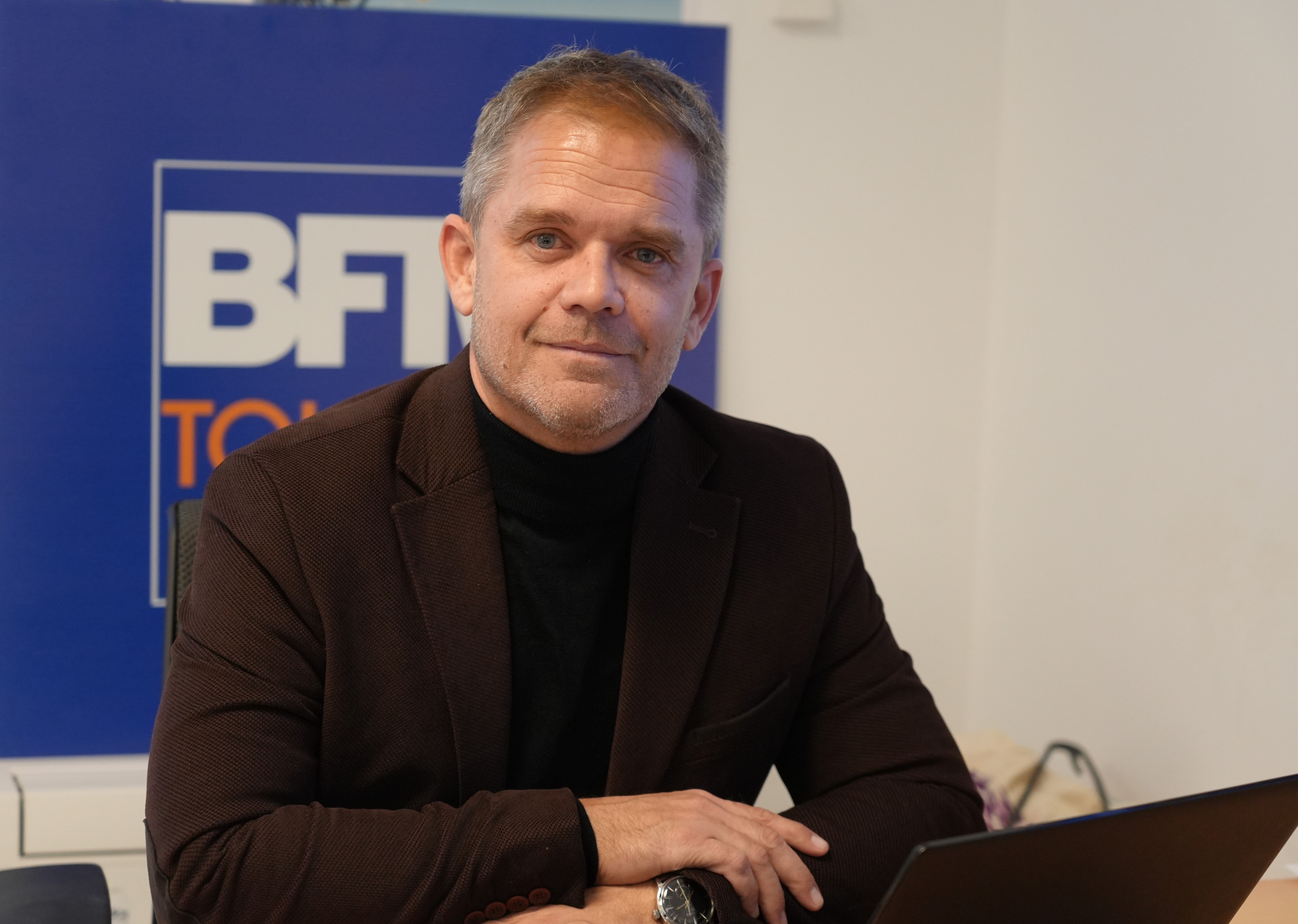 &copy;varinfos_Alexandre Rouvier - directeur de client&egrave;le_bfm toulon var.JPG (2.64 MB)