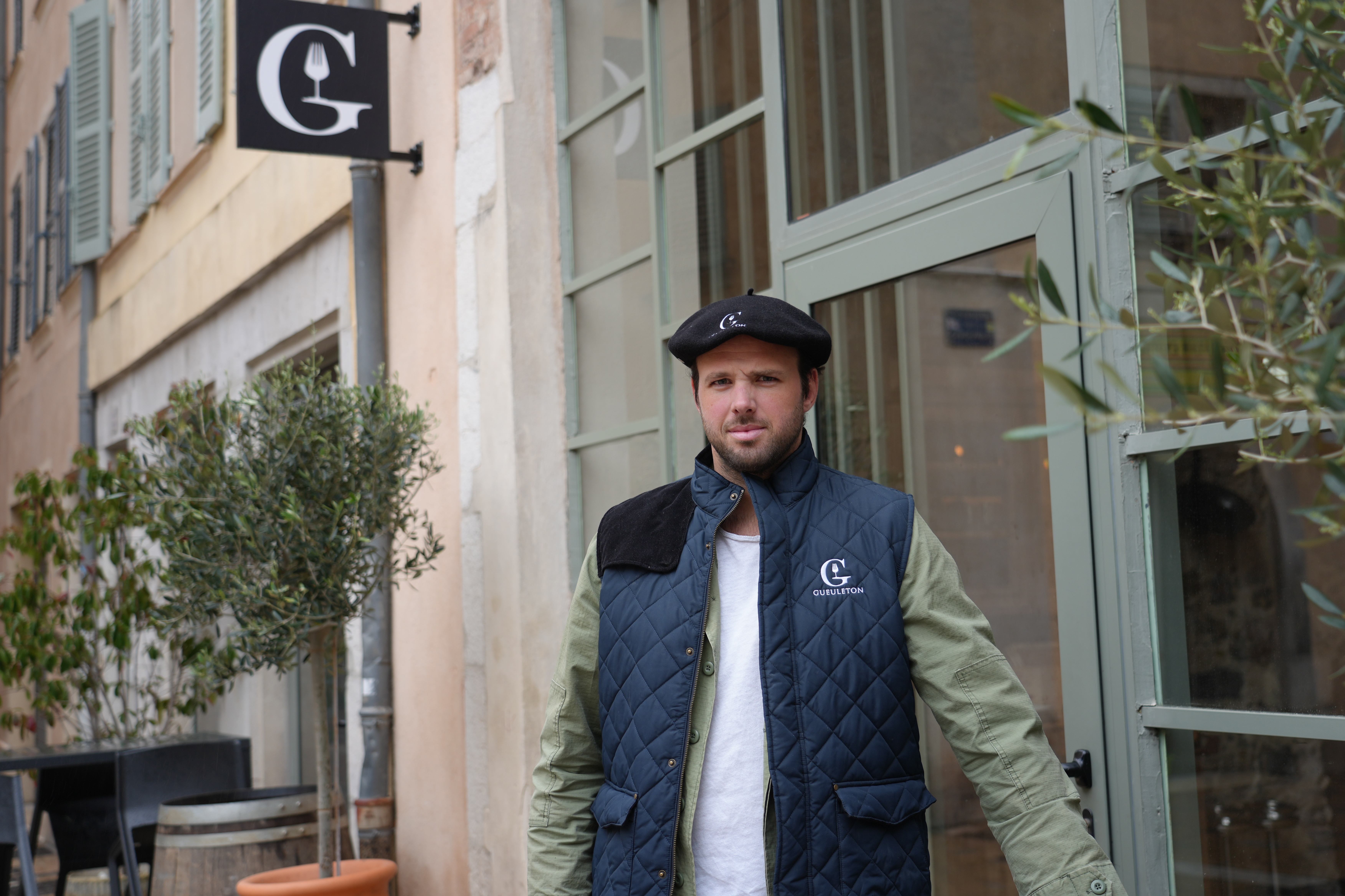 &copy;varinfos_gueuleton_Victor Verguin_04.JPG (7.34 MB)