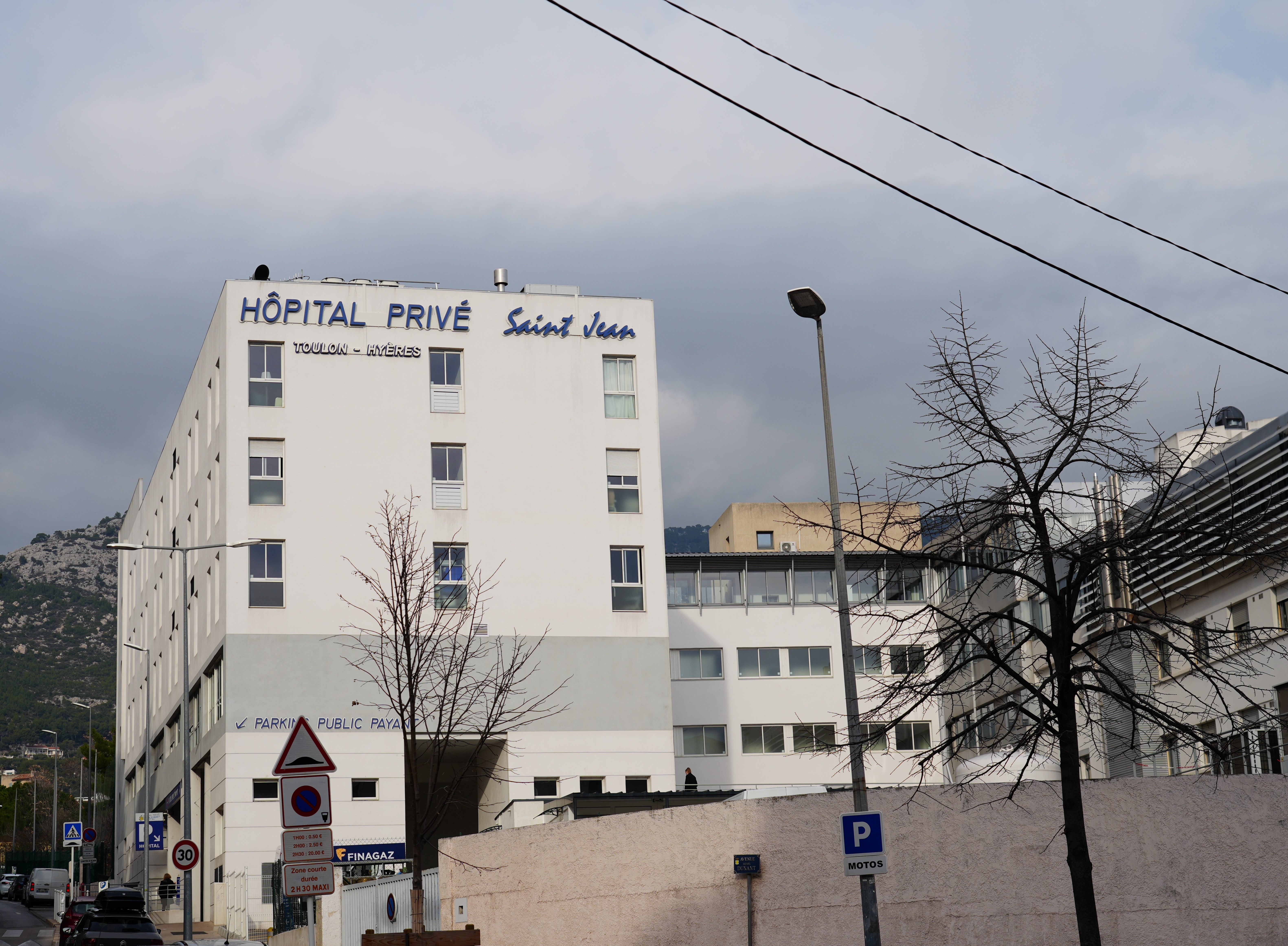 &copy;varinfos_hopital priv&eacute; saint-jean-toulon.JPG (4.15 MB)