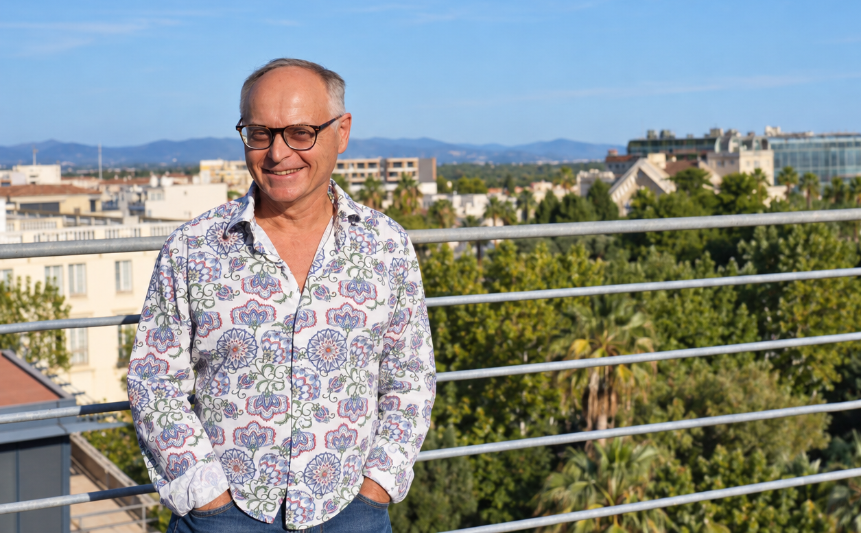 Éric Agosta, adjoint à la culture et au patrimoine ville de Hyères les Palmiers ©Conrad Eberhaerd.png (1.67 MB)