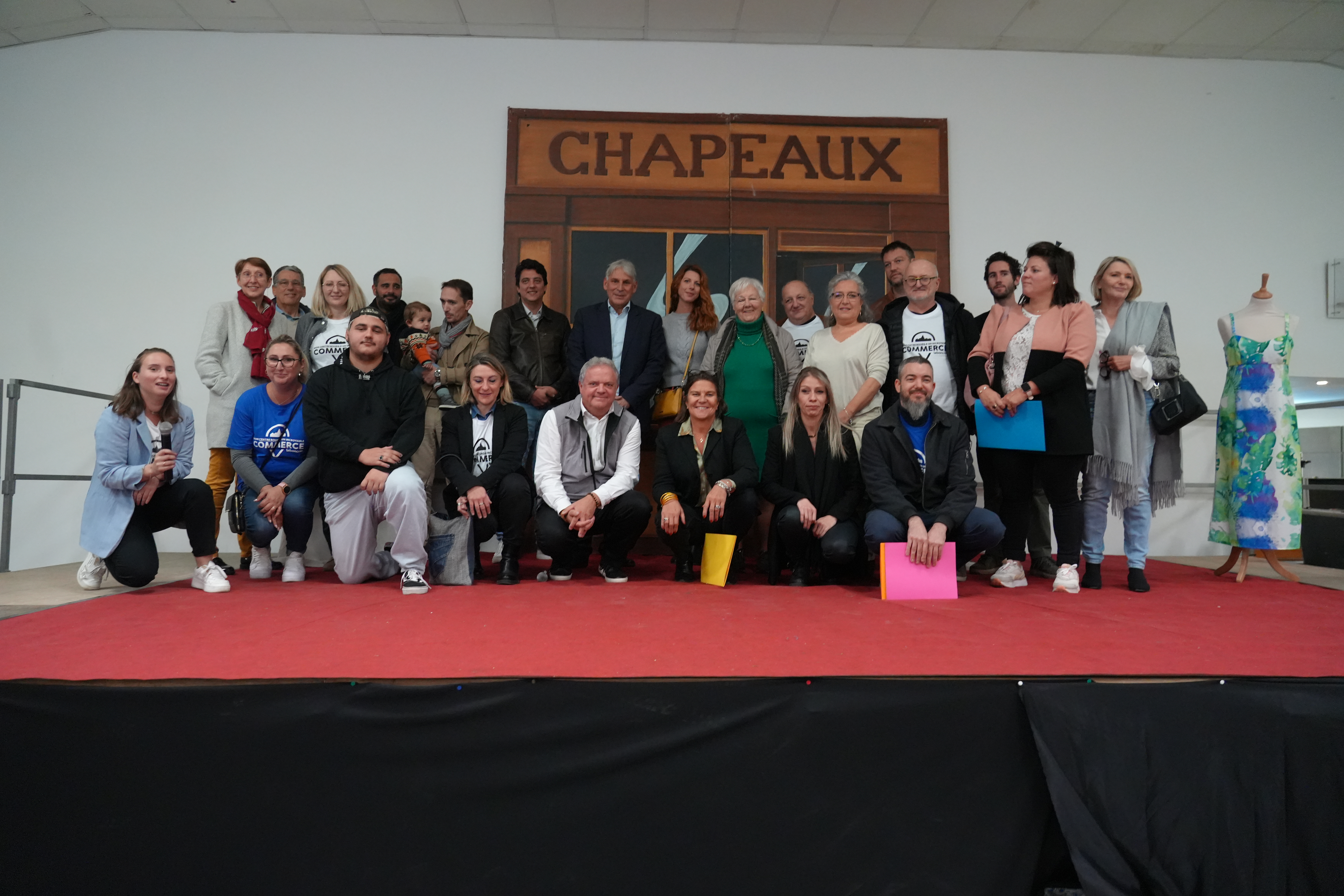 01luc.JPG (10.01 MB)