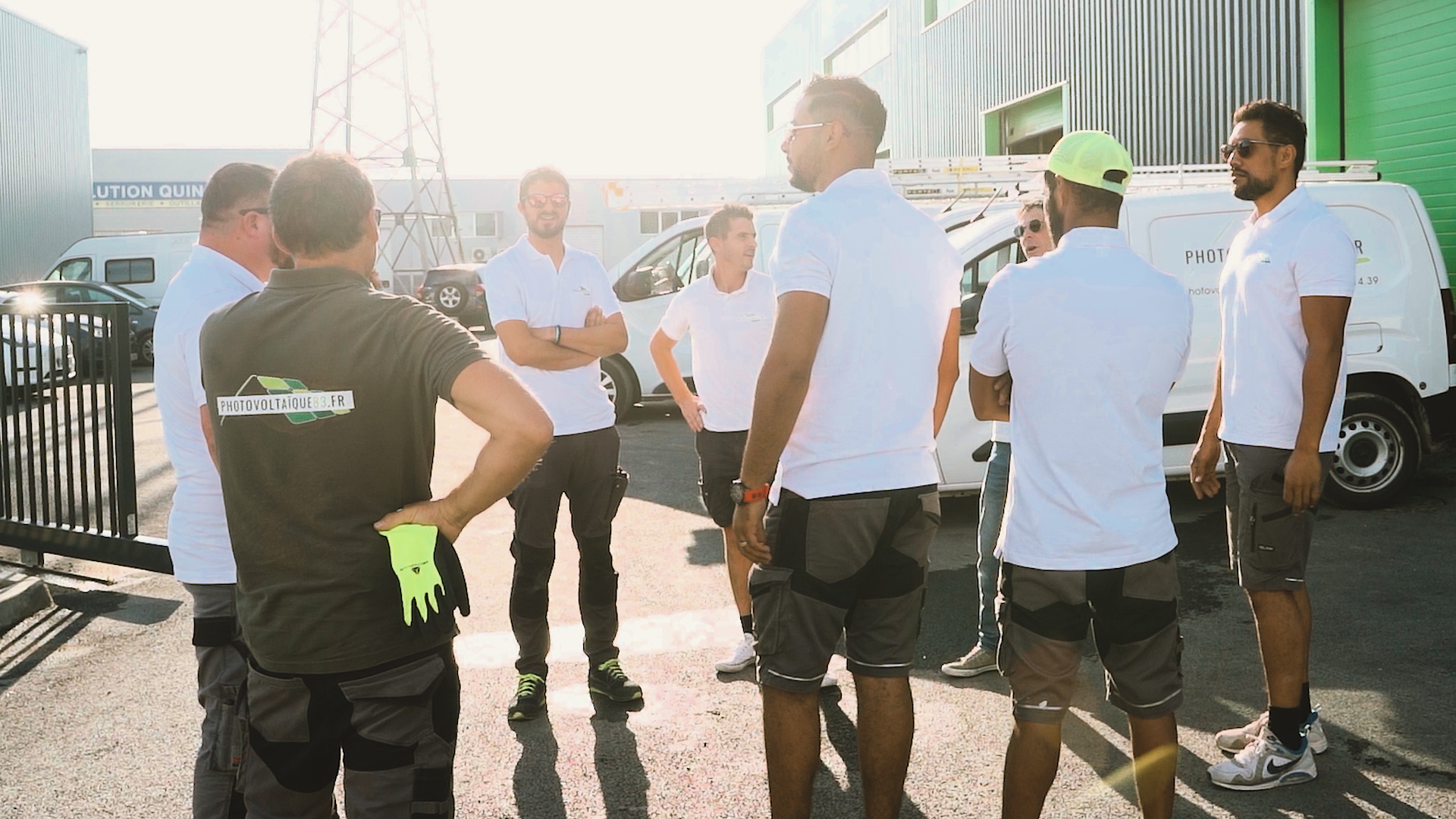 C3389.00_00_26_11.Still018.jpg (838 KB)