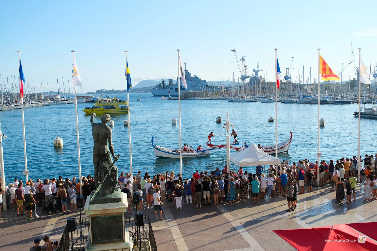 Joutes-provençales-au-Port-de-Toulon.jpg.jpg (494 KB)