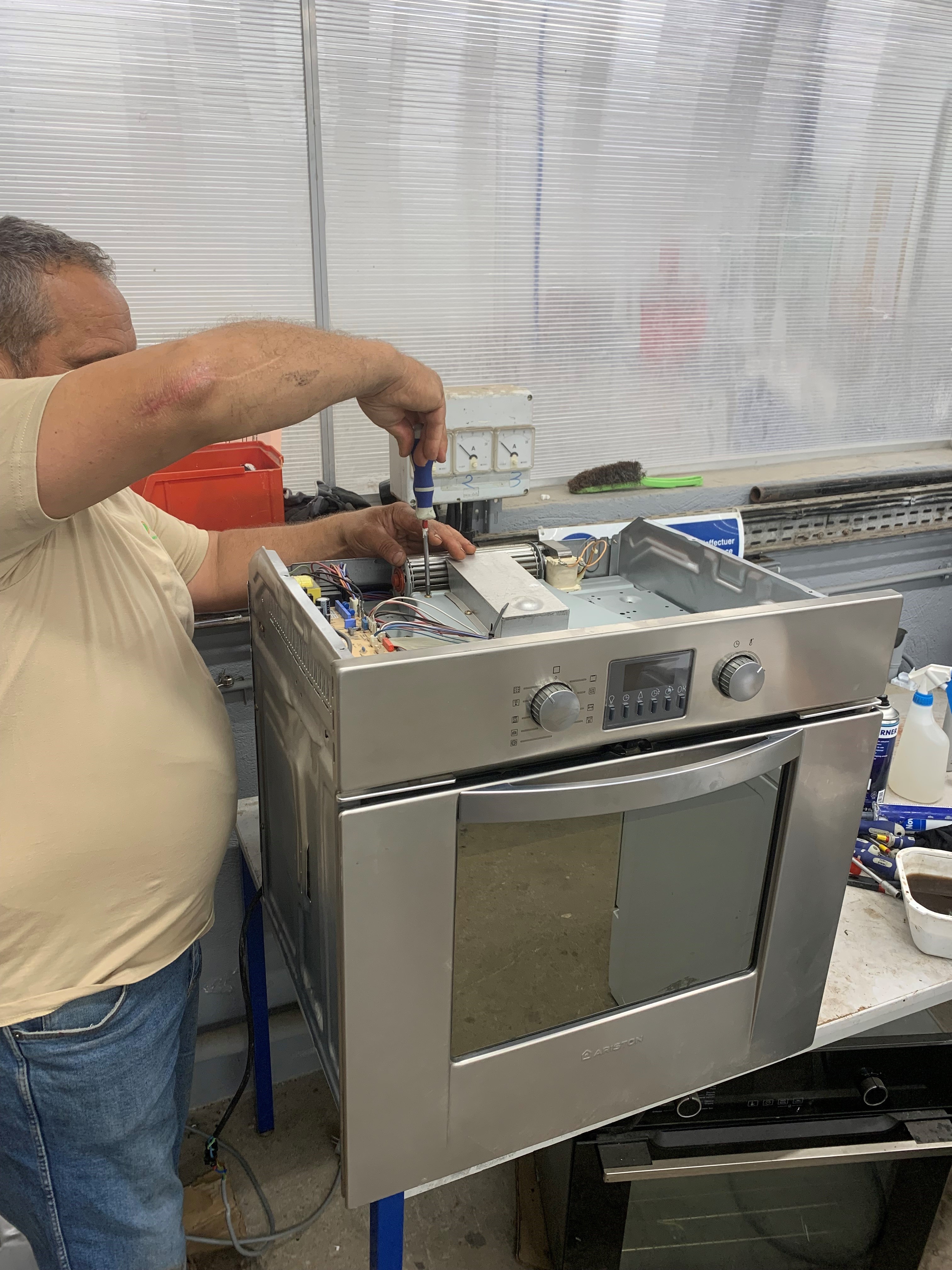 Photo opérateur.jpg (2.20 MB)