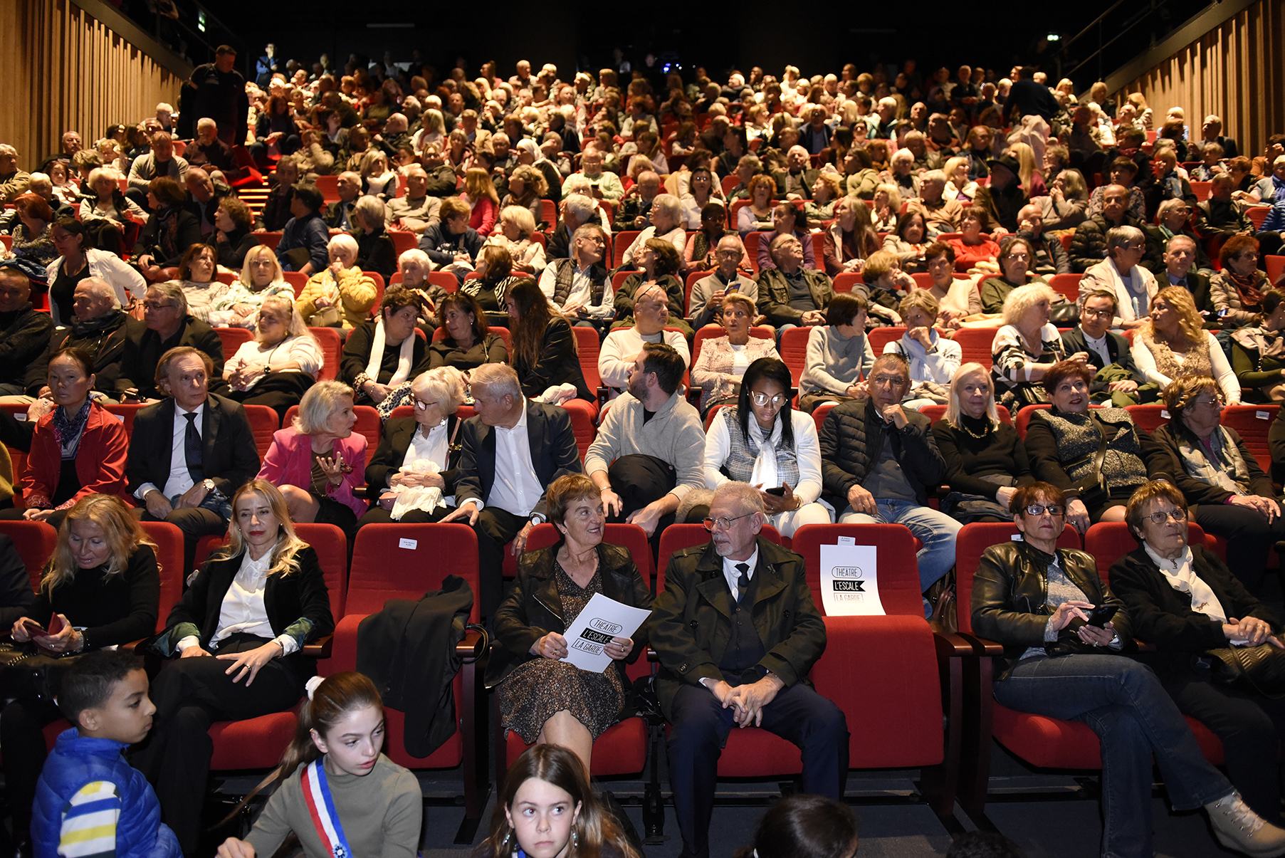 Th&eacute;&acirc;tre La Garde l'Escale (16).JPG (2.03 MB)