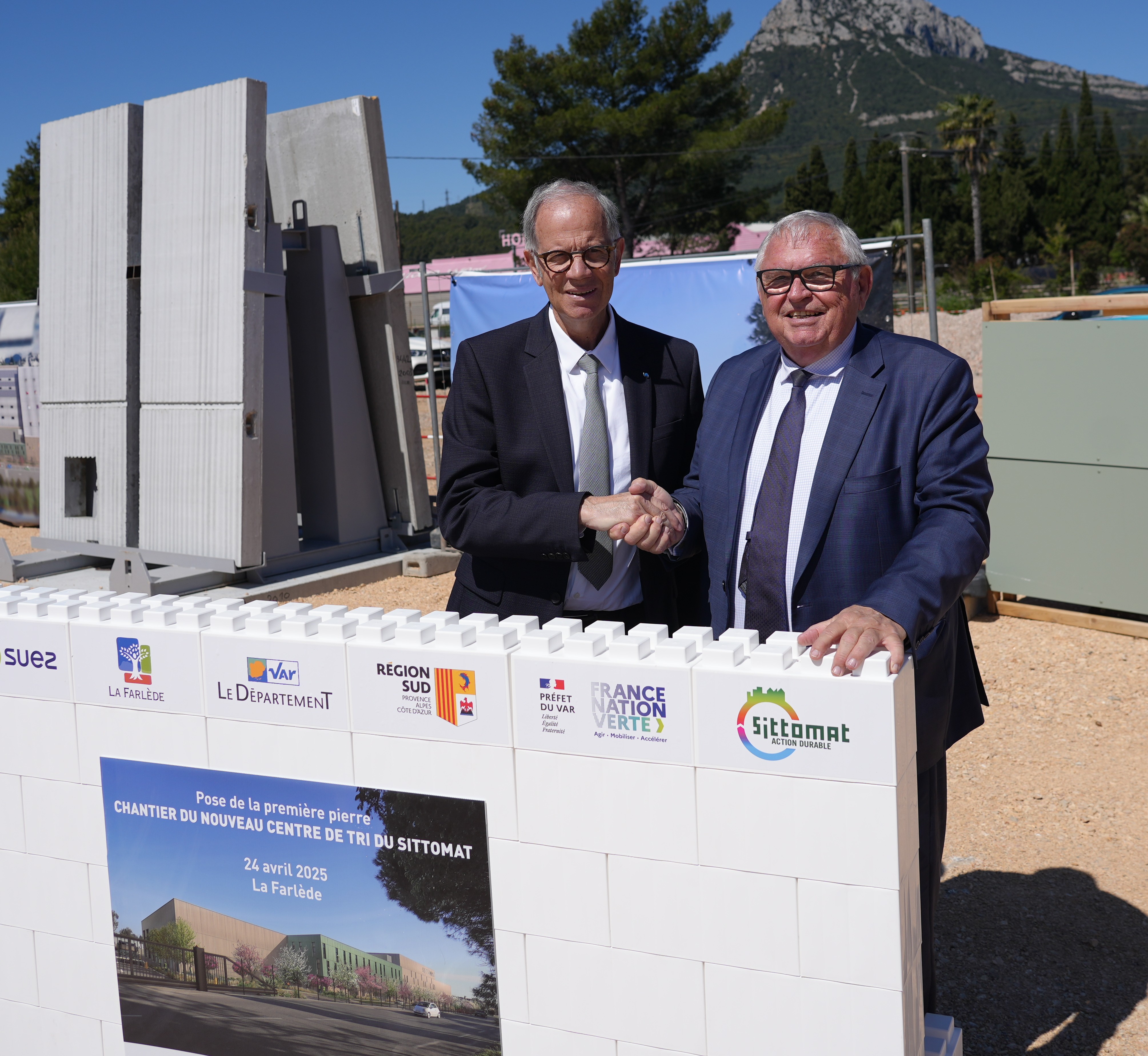 VIP00811.JPG (1.99 MB)