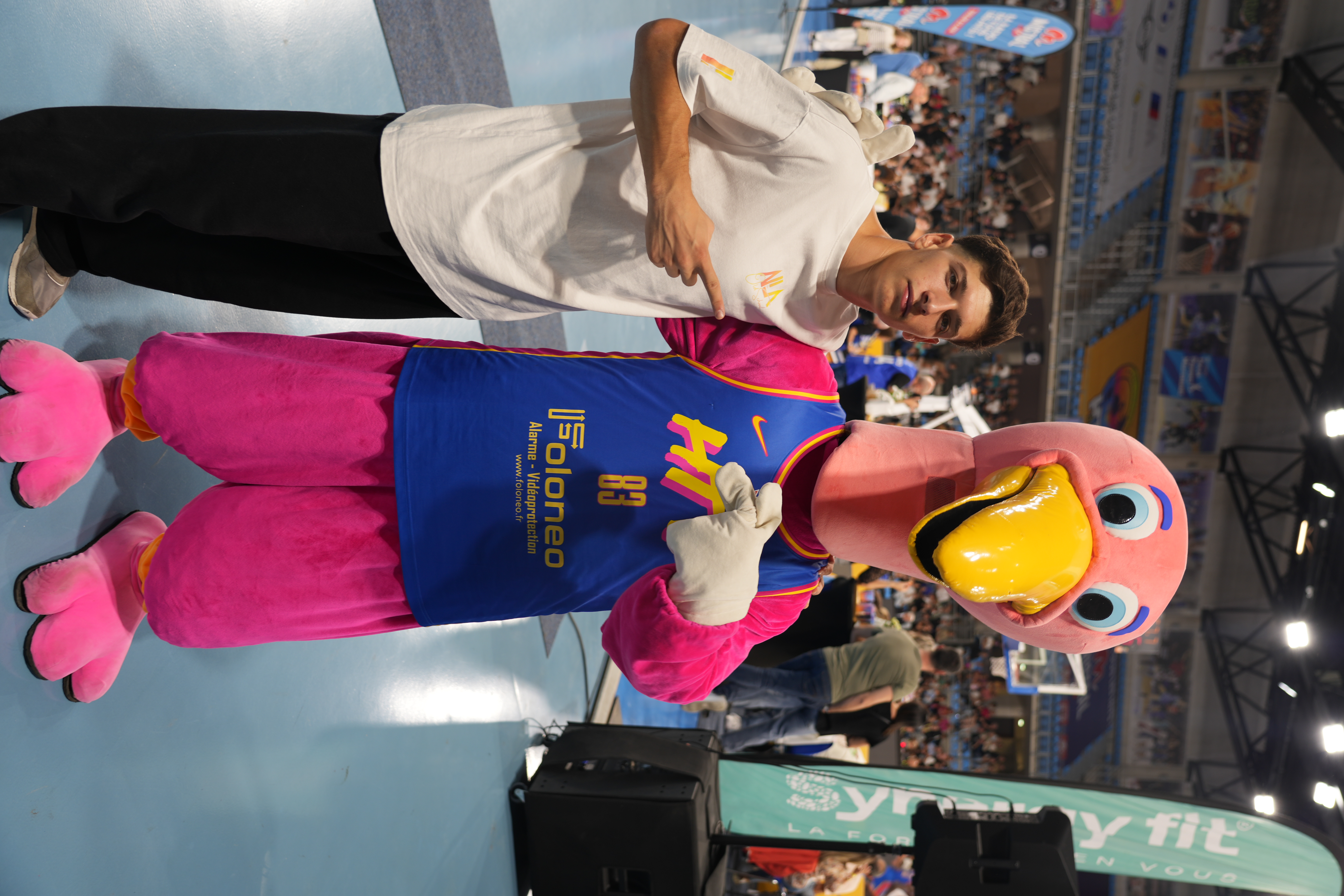 VIP02500.JPG (7.06 MB)