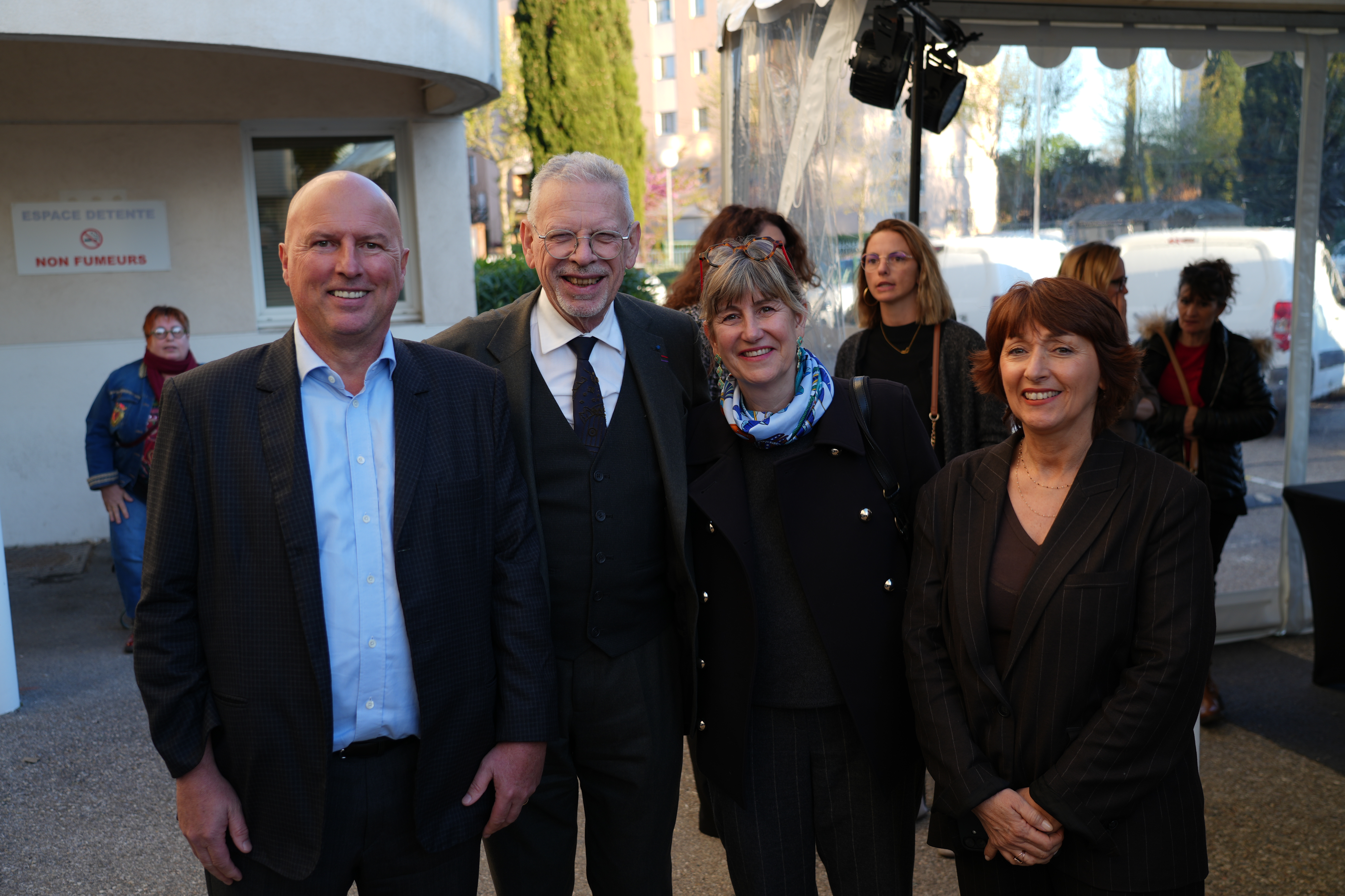 VIP06176.JPG (6.90 MB)