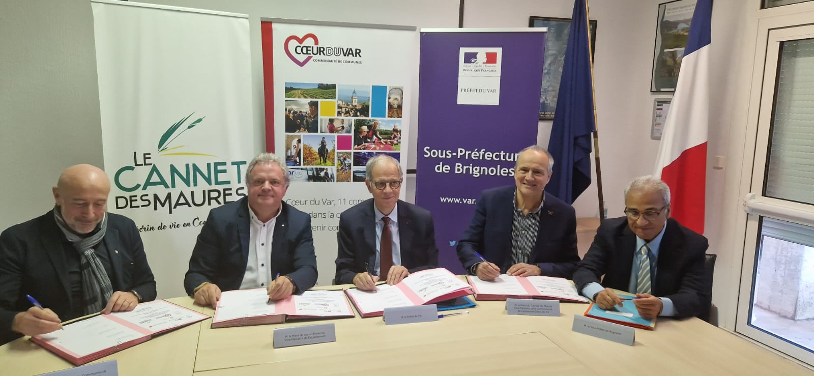 PHOTO-2023-12-19-15-53-07[3].jpg (125 KB)