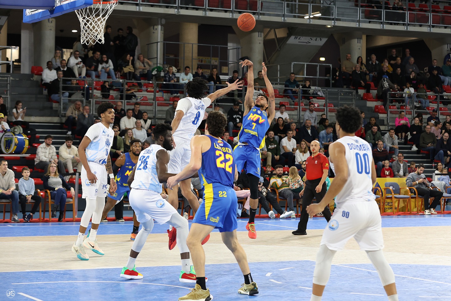 crédit photo HTV .jpg (478 KB)