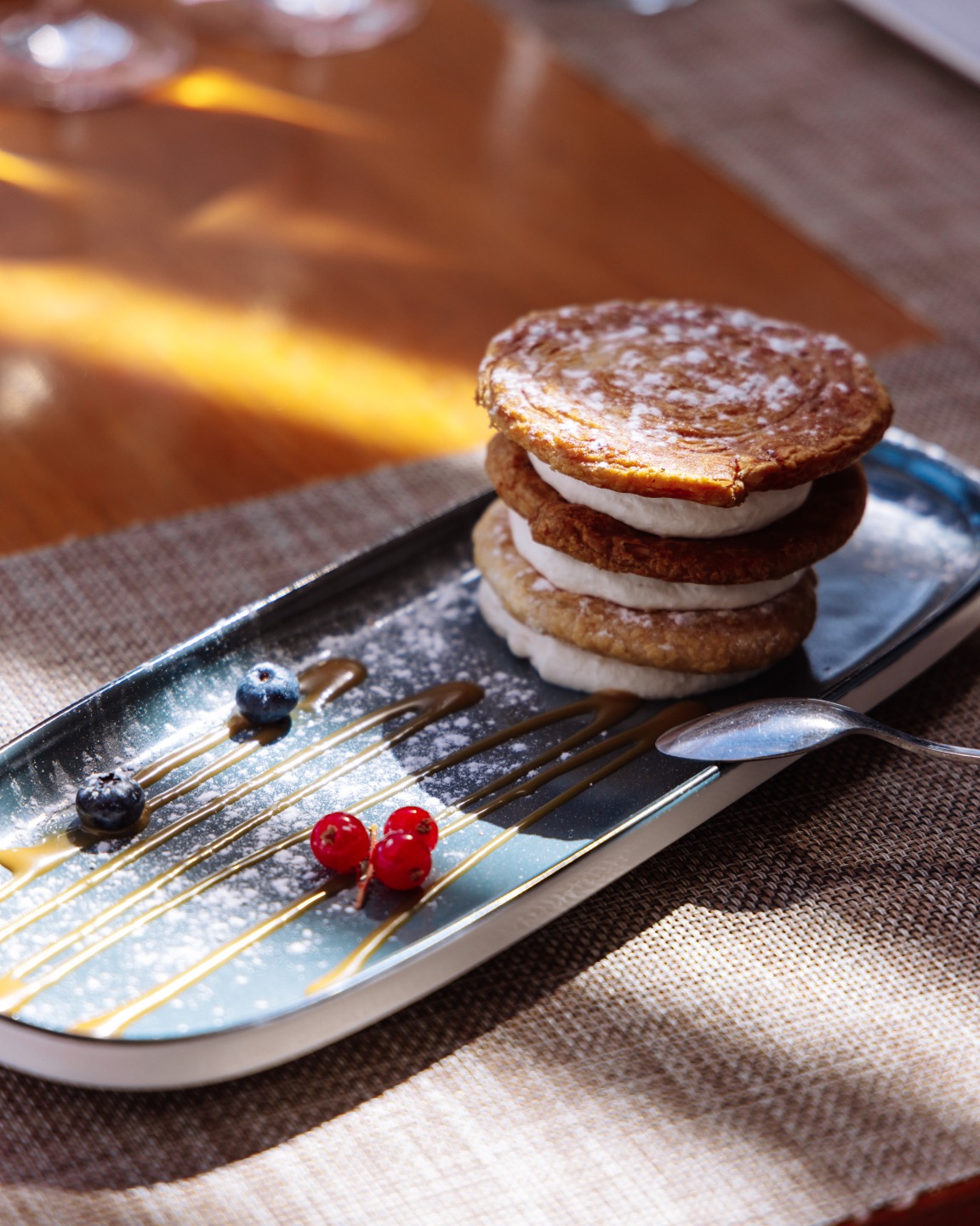 l_aventure 01.jpg (365 KB)