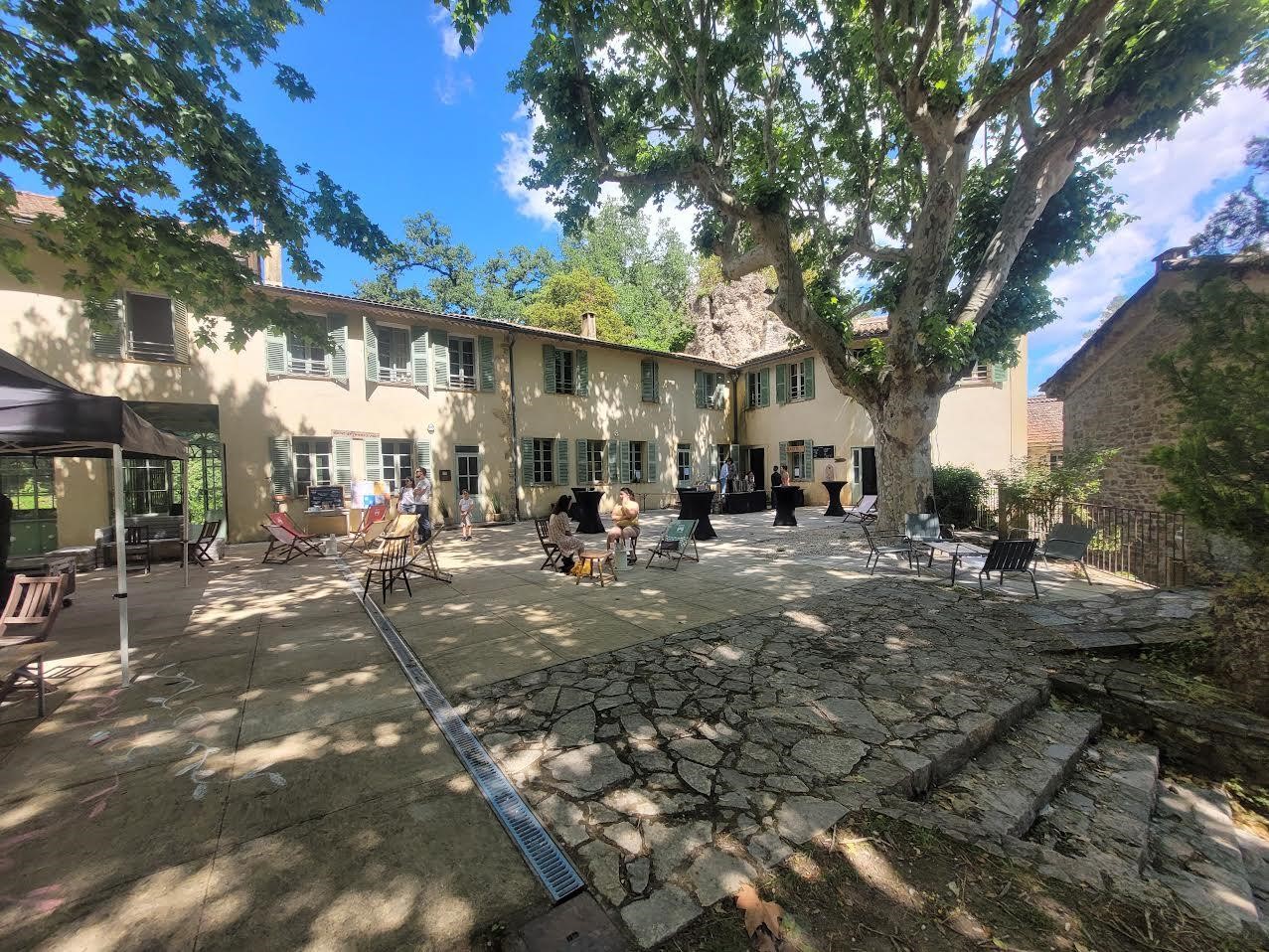 montrieux.jpg (449 KB)