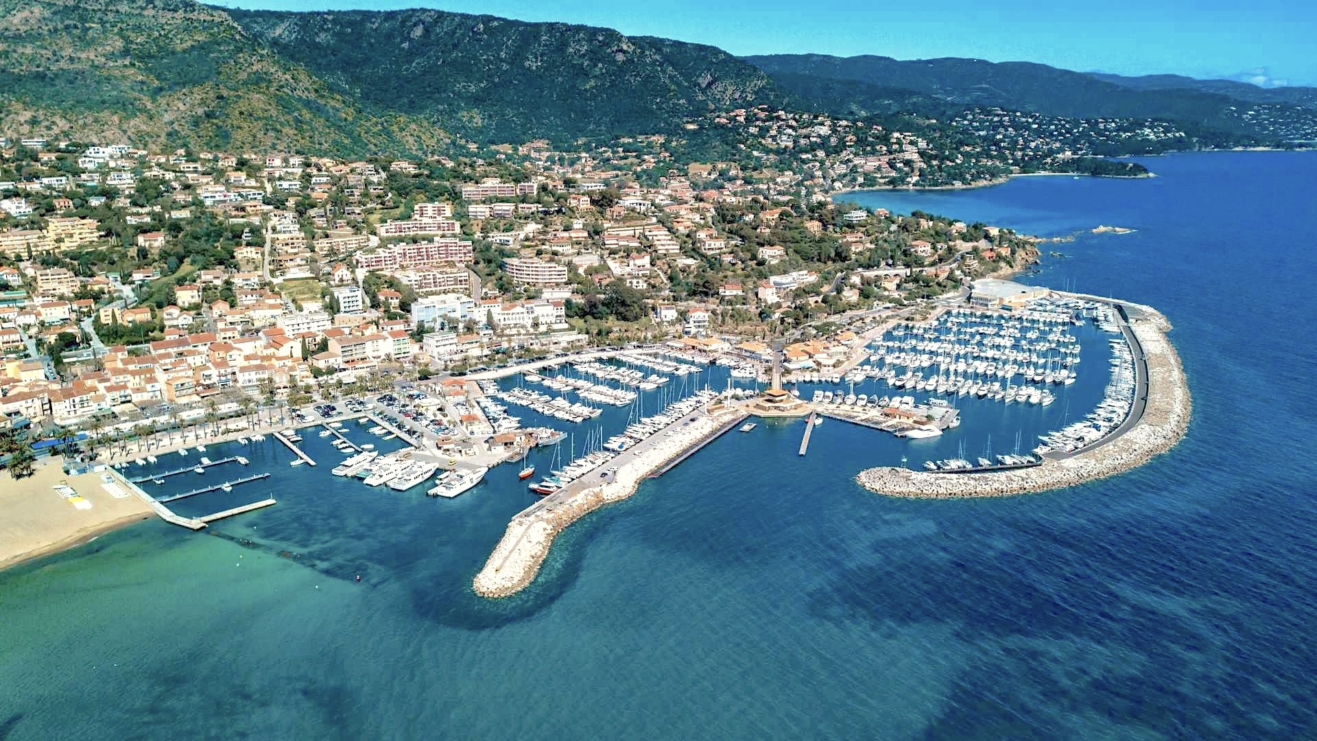 port-du-lavandou2.jpg (790 KB)