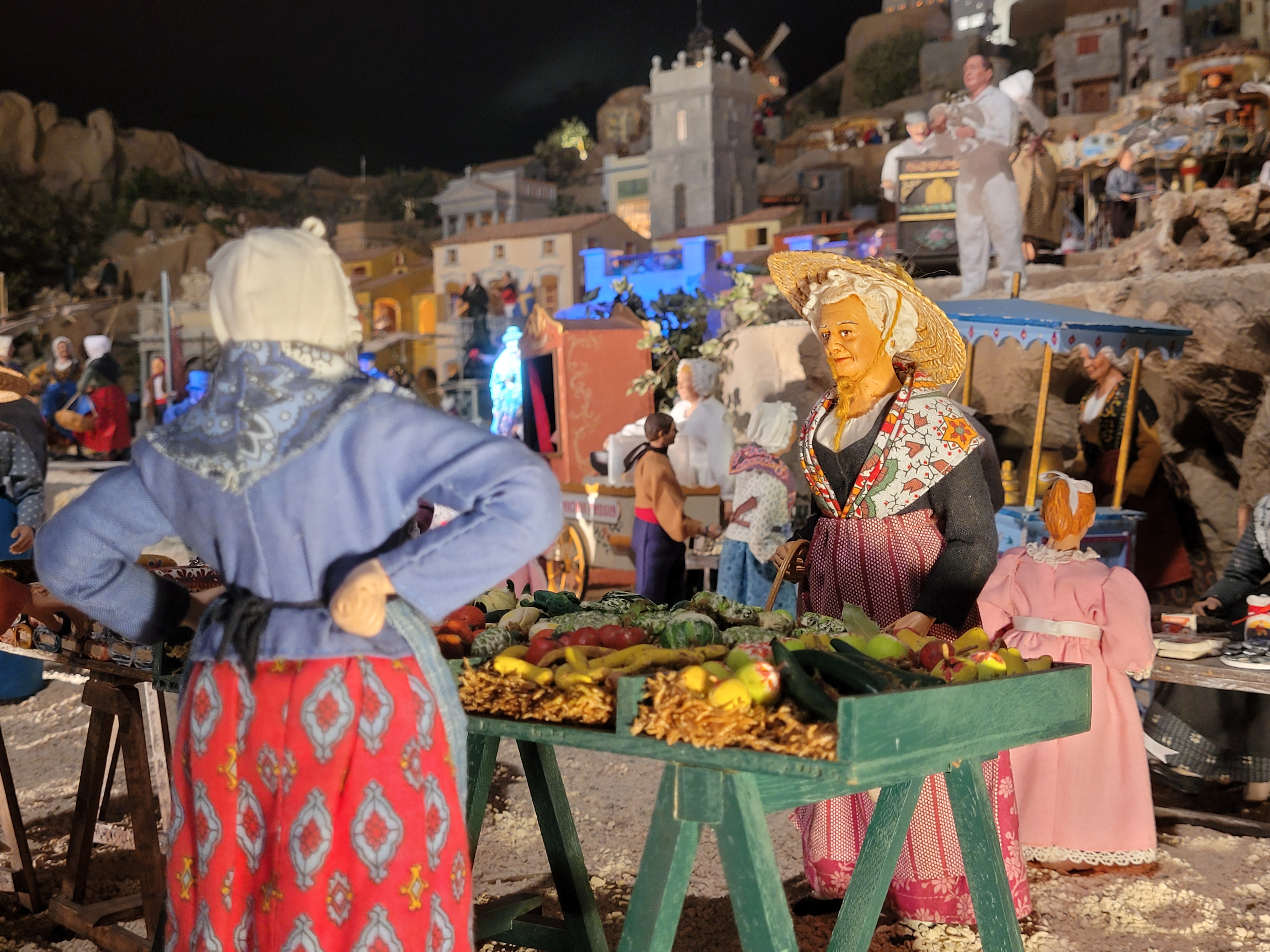 vendeuse de l&eacute;gumes sur le port de Toulon.jpg (2.44 MB)