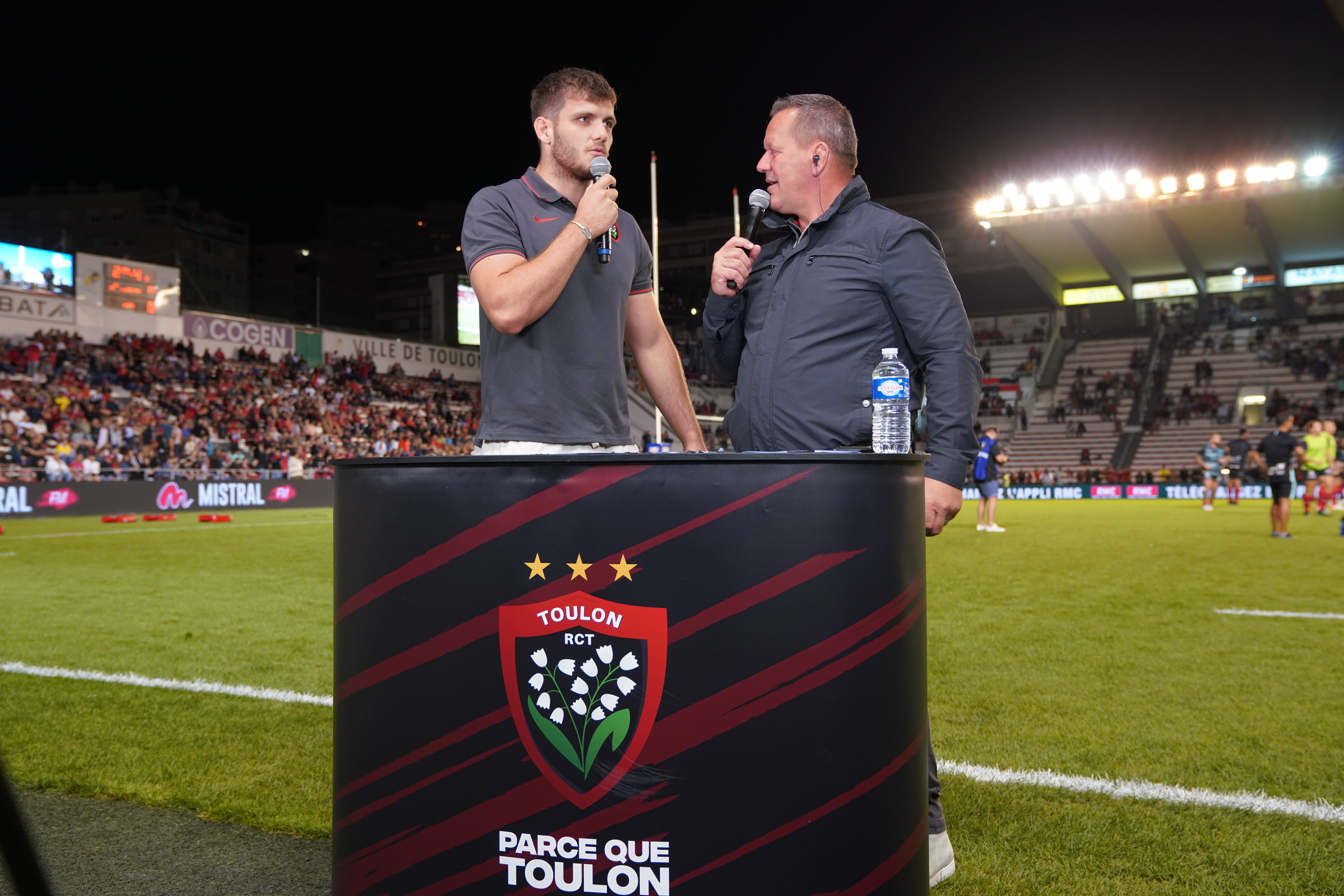 vi 06_page 16_califano_photo 02(1).JPG (10.72 MB)